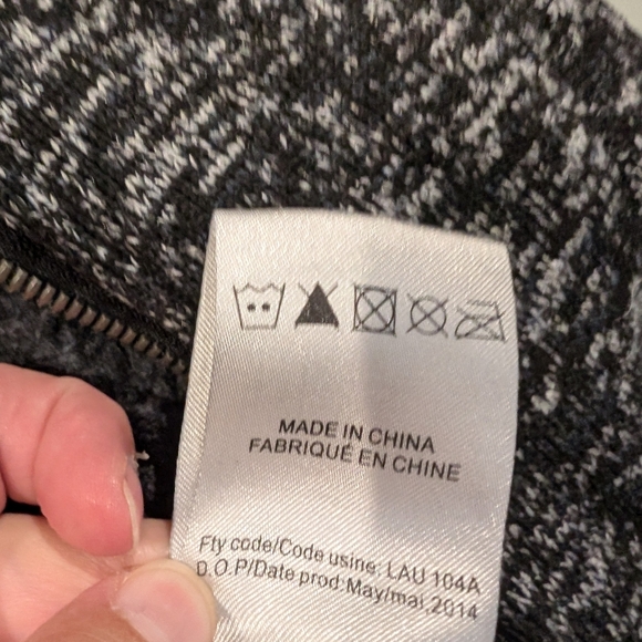 McKinley Zipper Cardi in Heathered Black - Picture 7 of 8